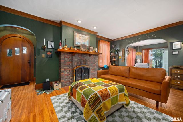 119 N MAPLE Avenue, Morton, IL 61550