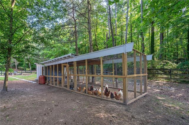 10785 Shallowford Road, Roswell, GA 30075