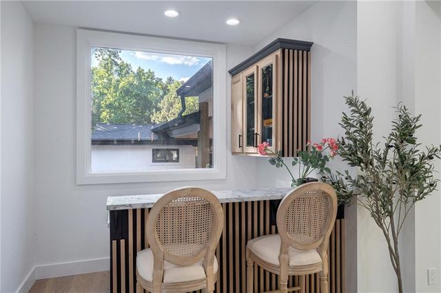 10785 Shallowford Road, Roswell, GA 30075