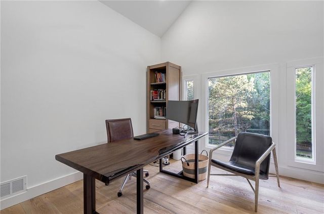 10785 Shallowford Road, Roswell, GA 30075