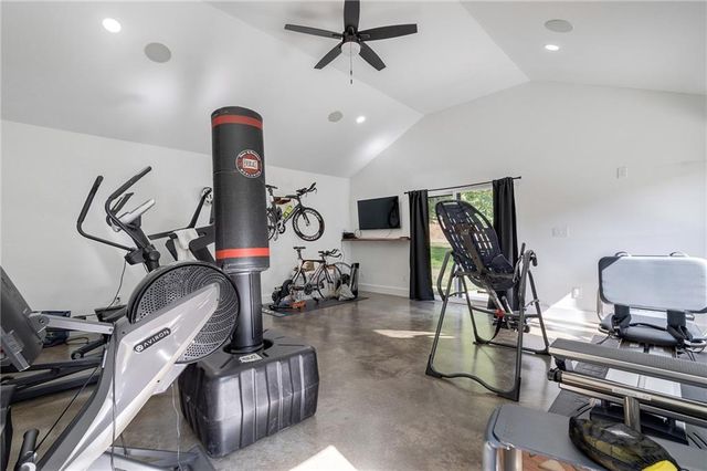10785 Shallowford Road, Roswell, GA 30075