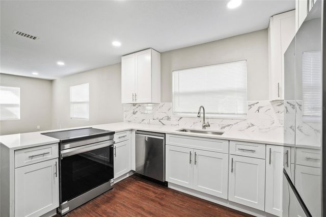2310 13TH AVENUE W, Bradenton, FL 34205