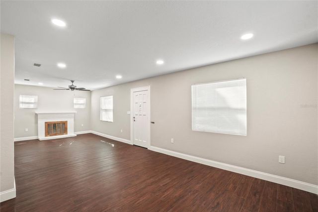 2310 13TH AVENUE W, Bradenton, FL 34205