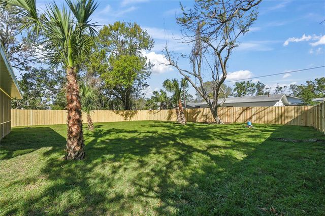 2310 13TH AVENUE W, Bradenton, FL 34205