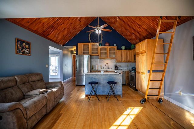1079 State Highway 78, Mount Horeb, WI 53572