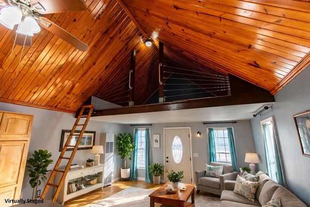 1079 State Highway 78, Mount Horeb, WI 53572