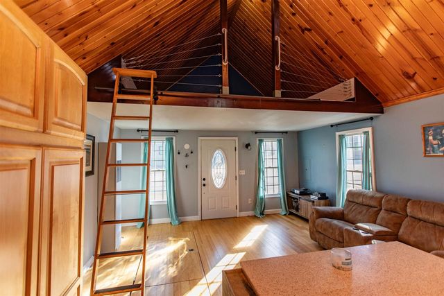 1079 State Highway 78, Mount Horeb, WI 53572