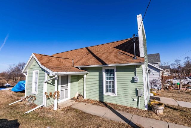 1079 State Highway 78, Mount Horeb, WI 53572