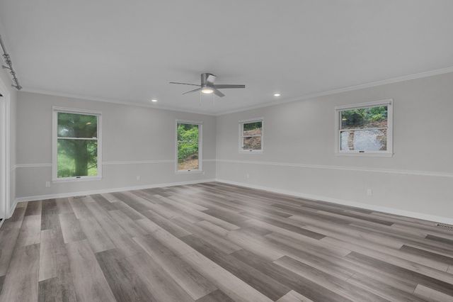 661 S Crest Road, Chattanooga, TN 37404