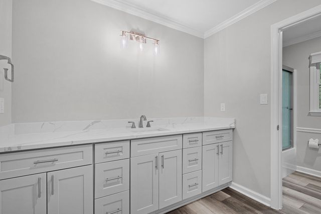 661 S Crest Road, Chattanooga, TN 37404