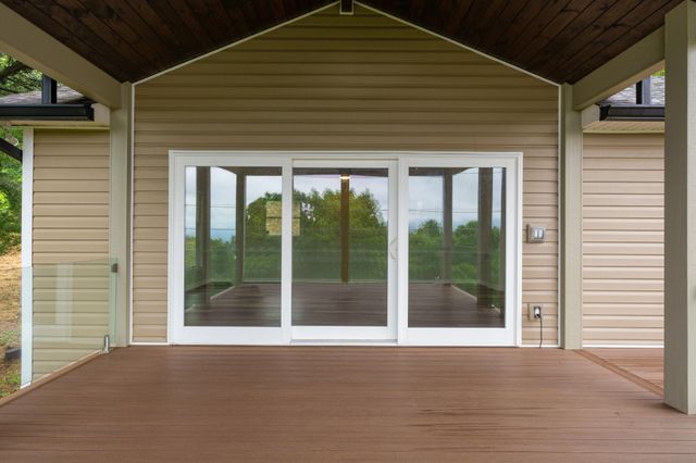 661 S Crest Road, Chattanooga, TN 37404