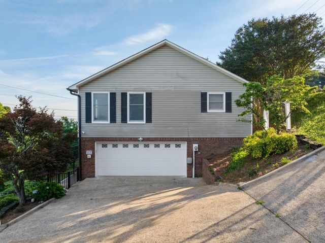 661 S Crest Road, Chattanooga, TN 37404