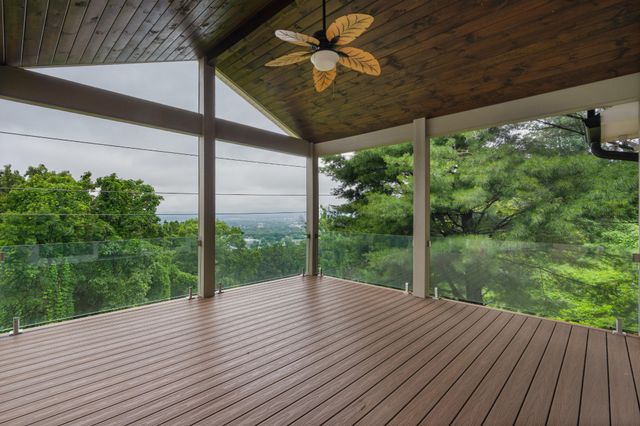 661 S Crest Road, Chattanooga, TN 37404
