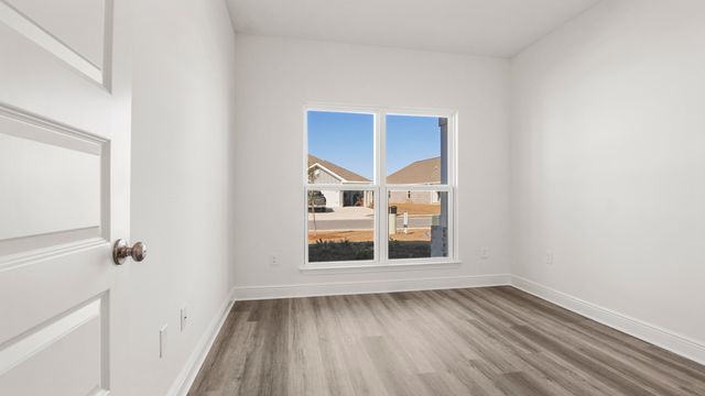 13 W Farm Owl Drive Court, Freeport, FL 32439