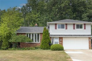 6547 Vallevista Drive, Mayfield Heights, OH 44124