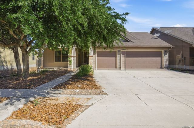 821 WALL ST, New Braunfels, TX 78130