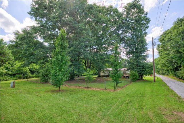 39 Cabin Creek Circle, Commerce, GA 30529