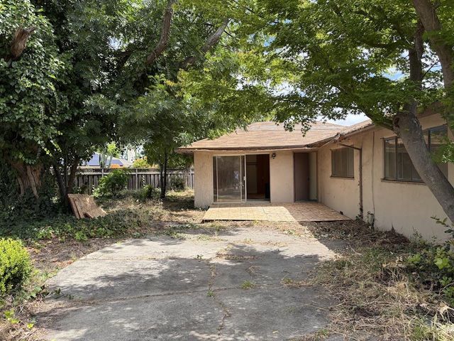 468 Montclair Drive, Santa Clara, CA 95051