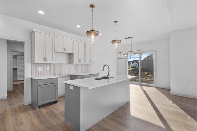 1387 CROSSROADS DRIVE, Hobart, WI 54114