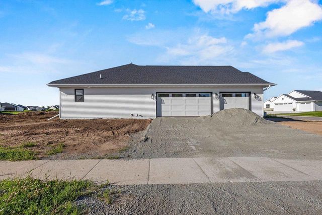 1387 CROSSROADS DRIVE, Hobart, WI 54114