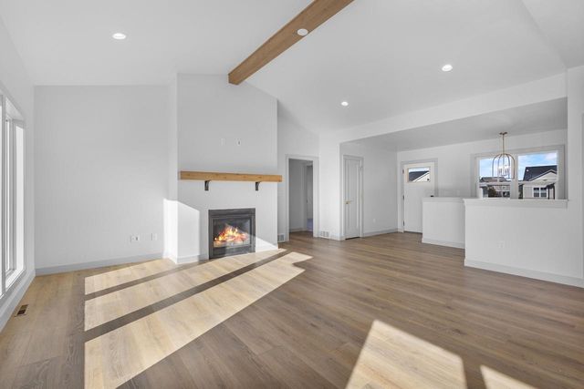 1387 CROSSROADS DRIVE, Hobart, WI 54114