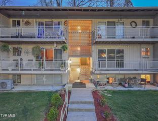 1145 Carriage Circle, 104, Bristol, VA 24201