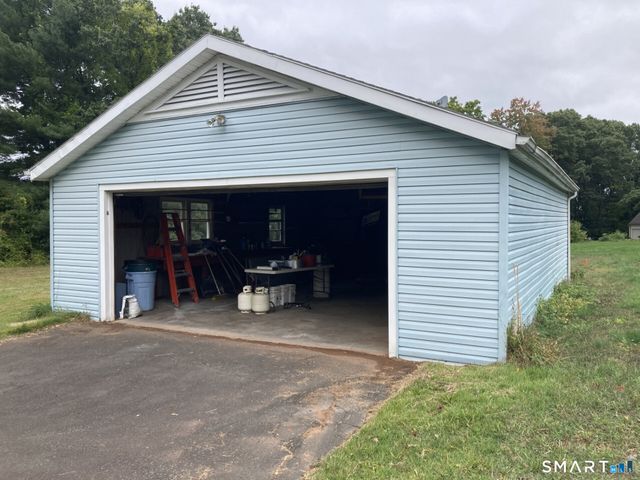 331 Griswold Street, Glastonbury, CT 06033