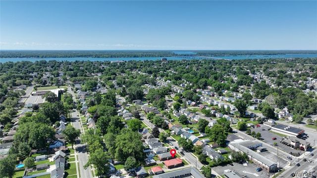 689 78th Street, Niagara Falls, NY 14304