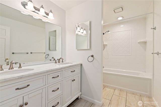 2401 SW 316th Street, Federal Way, WA 98023