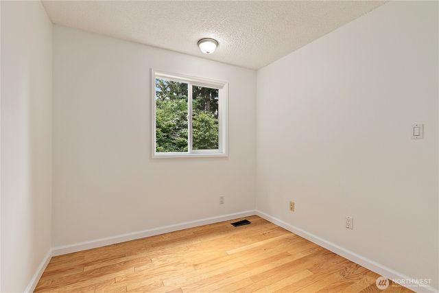2401 SW 316th Street, Federal Way, WA 98023