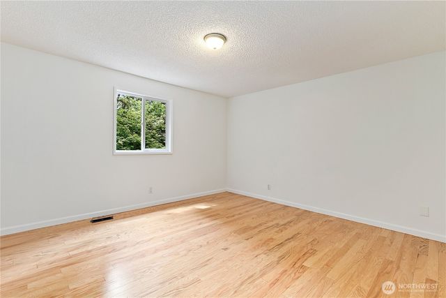 2401 SW 316th Street, Federal Way, WA 98023