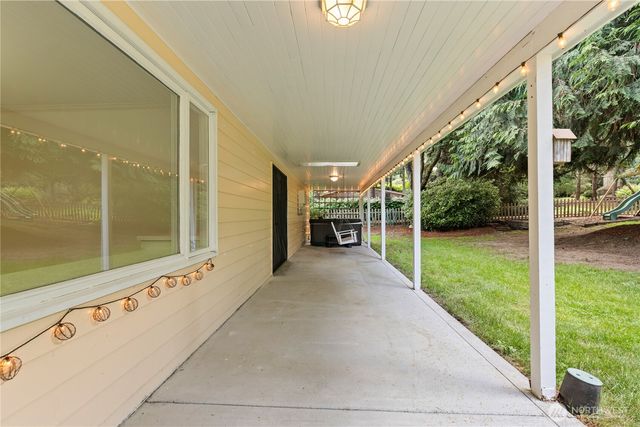 2401 SW 316th Street, Federal Way, WA 98023
