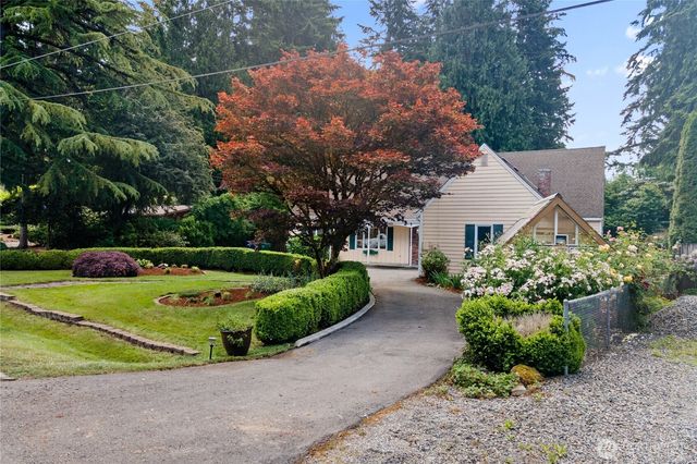 2401 SW 316th Street, Federal Way, WA 98023