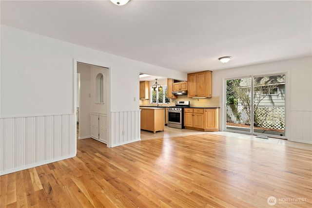 2401 SW 316th Street, Federal Way, WA 98023