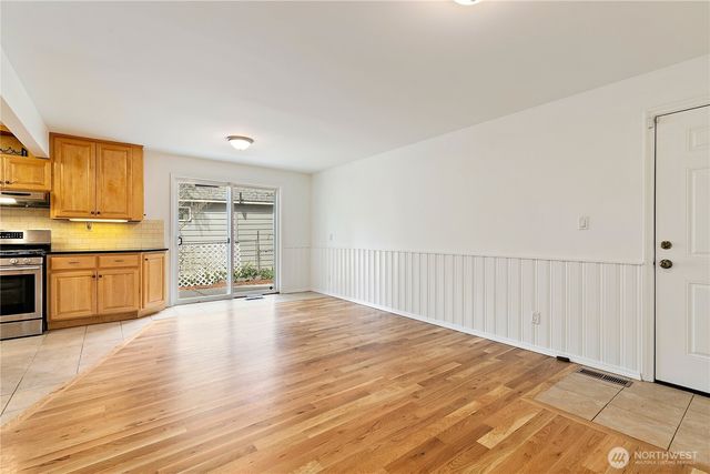 2401 SW 316th Street, Federal Way, WA 98023