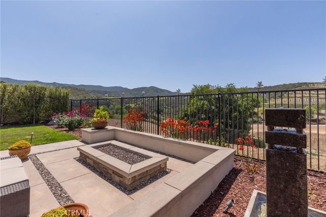231 Sequoia Avenue, Simi Valley, CA 93065