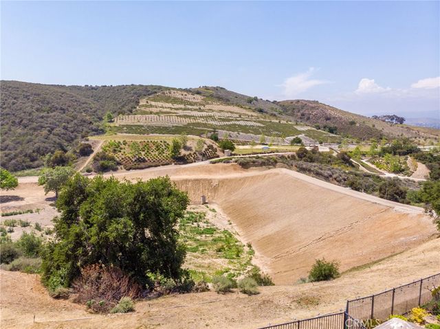 231 Sequoia Avenue, Simi Valley, CA 93065