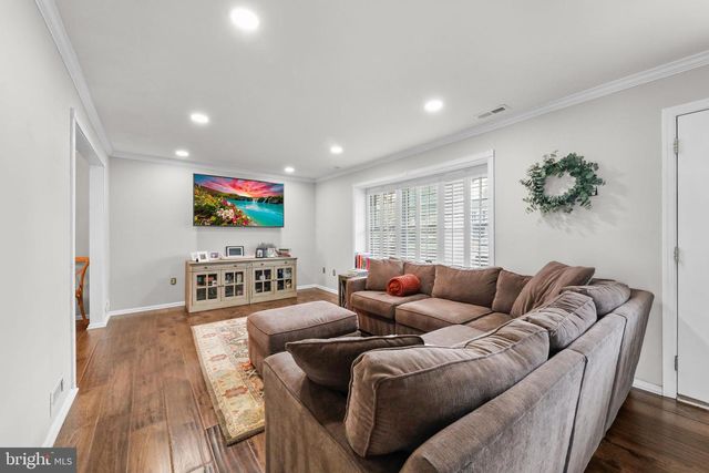 185 CARLTON AVE, Marlton, NJ 08053