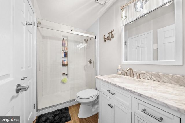 185 CARLTON AVE, Marlton, NJ 08053