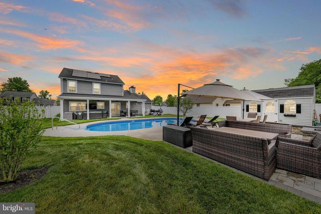 185 CARLTON AVE, Marlton, NJ 08053