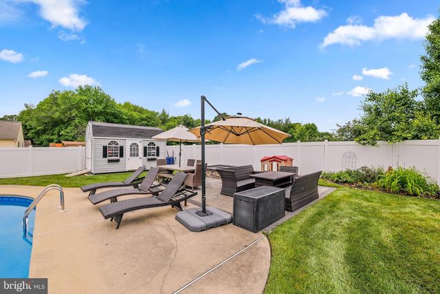 185 CARLTON AVE, Marlton, NJ 08053