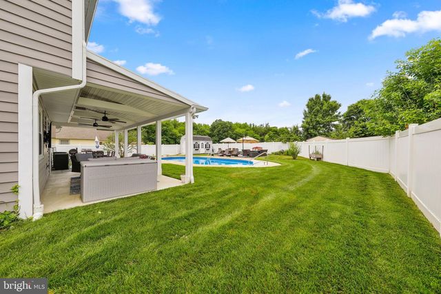 185 CARLTON AVE, Marlton, NJ 08053