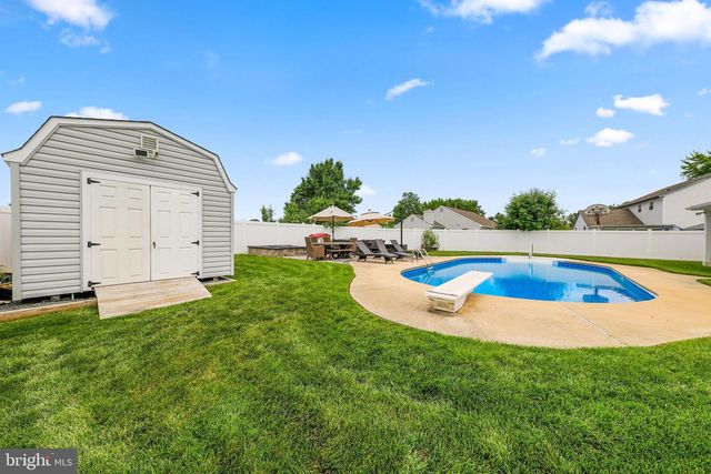 185 CARLTON AVE, Marlton, NJ 08053