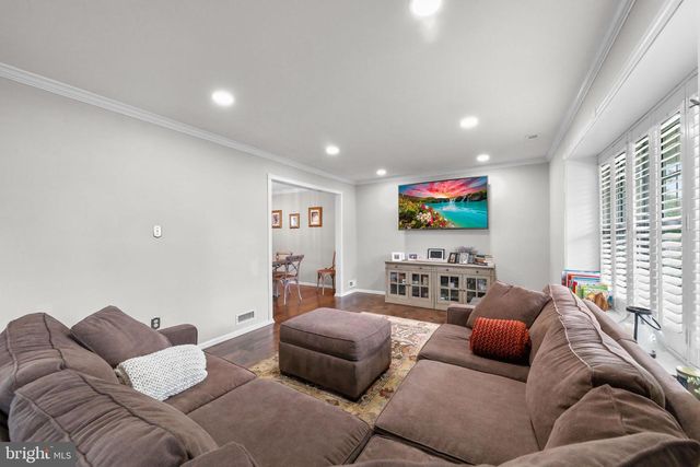 185 CARLTON AVE, Marlton, NJ 08053