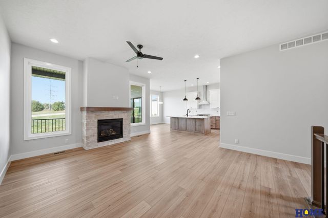9207 Triana Lane, Lincoln, NE 68520