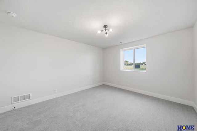 9207 Triana Lane, Lincoln, NE 68520