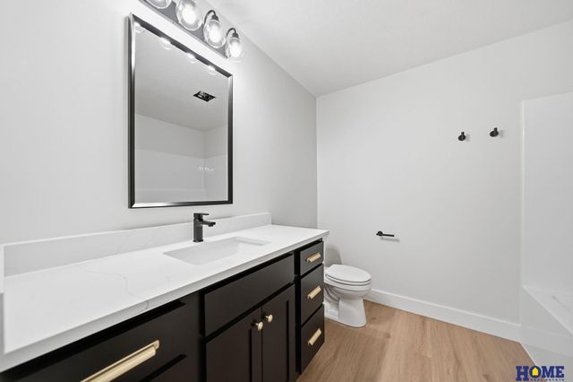 9207 Triana Lane, Lincoln, NE 68520