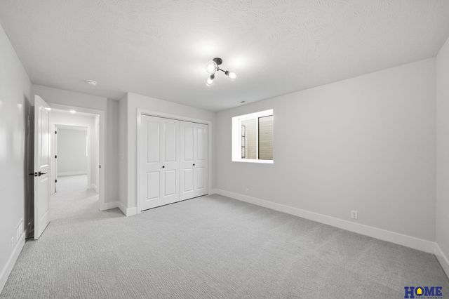 9207 Triana Lane, Lincoln, NE 68520