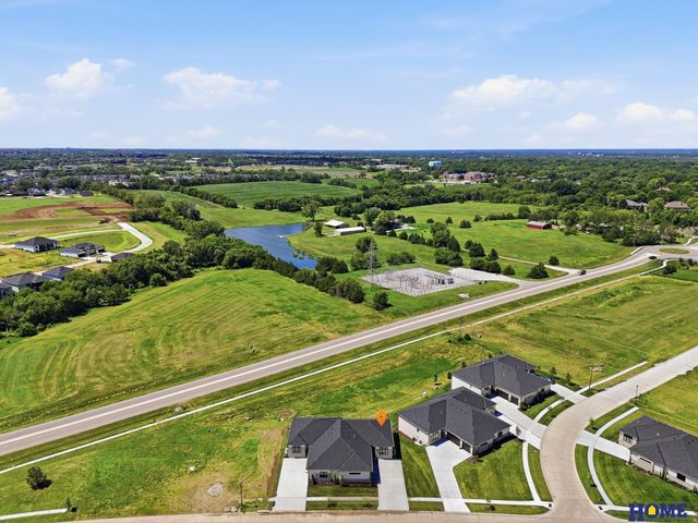 9207 Triana Lane, Lincoln, NE 68520