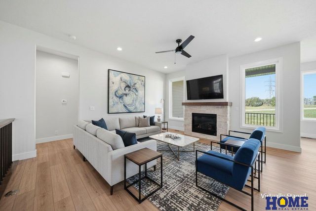 9207 Triana Lane, Lincoln, NE 68520